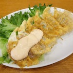 とんきっき - ハーフ餃子 370円（肉餃子3個+肉餃子レタス巻3個）