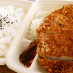 ほっかほっか亭 - 料理写真:ロースかつ弁当