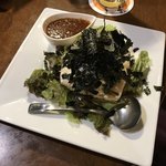 ビアホフ ガンバリウス - 名物！地元井上さんのおぼろ豆腐サラダ