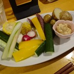 溶岩焼きダイニング 吉之助 - 旬の野菜と西東京市産野菜のバーニャカウダ風