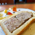 フランス惣菜と串カツ マルブラード - 豚・鴨もパテアンクルート りんごと生姜のピューレ　800円