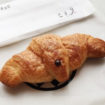 三日月屋 - クロワッサン・チョコ（226円）