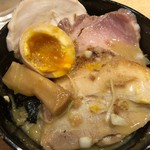 麺屋一燈 - 汁あり鶏白湯