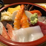 Okame Zushi - ちらし鮨 竹 1180円。