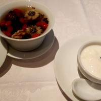 四川豆花飯荘 東京店 - 八宝茶