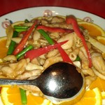 龍鳳閣 - 鶏肉のナッツ炒め