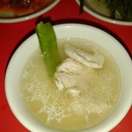 龍鳳閣 - 鶏肉のスープ
