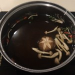 Shaoweya Nshabu Shabu - 薬膳火鍋ランチ（ヘルシー山珍湯、牛肉） ¥980 のヘルシー山珍湯