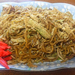 お好み焼き 金森 - 肉入り焼きそば500円