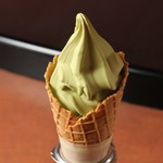 Kakien Amakoubou - ソフトクリーム（抹茶バニラ・コーン）