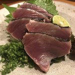 鰹のわら焼きの一人前。
          美味し。