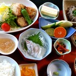 実乃花 - 夜の御膳はこんなに品数豊富！