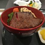 Matsusaka Maruyoshi - ステーキ丼どーん