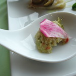 フェリス - マグロとアボカド　ビナグレタソース