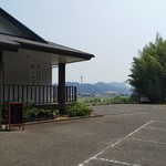 喫茶 ゆかりす - 喫茶ゆかりす 駐車場も広くあります(2018.07.19)