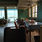 喫茶 ゆかりす - ゆったり空間の店内(2018.07.19)