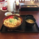 Rakkyoukan - カツ丼