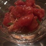 ファイ - トマトの冷製パスタ。