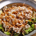 とん彩や - 鍋盛りの冷しゃぶサラダ
