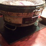 焼肉ホルモン酒場 よろづや - 七輪