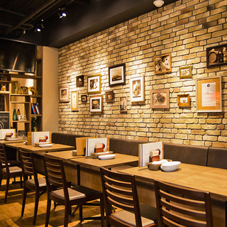 SALVATORE CUOMO & BAR_1