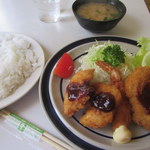 Ranchi To Kohi No Mise Kamo - ミックスフライ定食