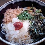 十勝山賊うどん  - 梅おろしうどん ８００円