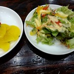 吾照里 - 小皿料理とサラダ