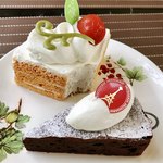 Gato Suwan - トマトのシフォンケーキ@MVP。トマトコンポートは進呈、クラッシックショコラ