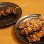 Taishuusakaba Sushisumibi - 焼き鳥 『かわ』¥120 『せせり』¥120 『ツナギ』¥150