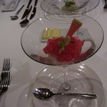 ル・ジュー・ドゥ・ラシエット  - アントレ／帆立のマリネ、紅芯大根のジュレ