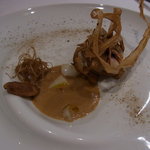 ル・ジュー・ドゥ・ラシエット  - ポアソン／牛蒡を巻いたマトウ鯛、サマートリュフ掛け