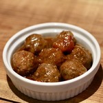 餃子とスパークリング バブルス - 馬鹿ボールの煮込み