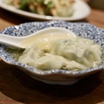 餃子とスパークリング バブルス - 水餃子