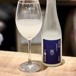 餃子とスパークリング バブルス - 泡酒