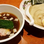 濃厚昆布水の淡麗つけ麺