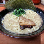 Yokohama Iekei Ramen Kempeiya - とんこつ醤油