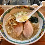 特麺コツ一丁ラーメン - ラーメン 700円 麺少なめ ニンニクで