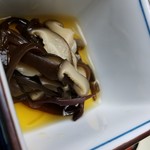 割烹 治郎兵衛 - 自慢のうなぎ料理 『鰻重定食』