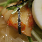 炭火焼肉 あもん - 冷麺　ズームアップ