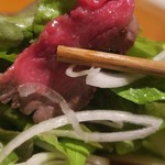 炭火焼肉 あもん - サラダ喰らう
