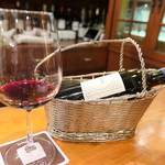 ステーキハウス バロン - ワインは豪勢にRINDO