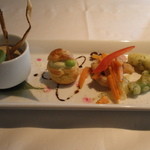 マザーエスタ - 牛蒡のムースと枝豆のシュー、サバのエスカベッシュ、ズッキーニとししとうのフリット