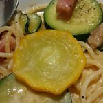 MOTORA  - 黄色ズッキーニ（アップ）