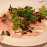 イタリア料理 モナリザン - スズキのカルパッチョ