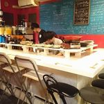 立呑み とだか - 内観