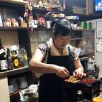 金ちゃん - もうすぐ鰻重出来上がりです♪