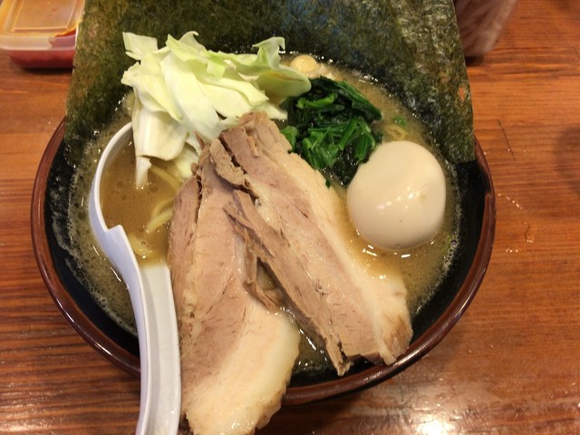 豚骨醤油ラーメン BIG>