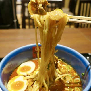 博多とんこつ 笑い豚_1