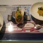 レストラン サンパウ - 左から塩漬け真鱈のクロケッタ　中央　手亡豆のタコスとブティファラ　右　チーズとオリーブのタルト　　